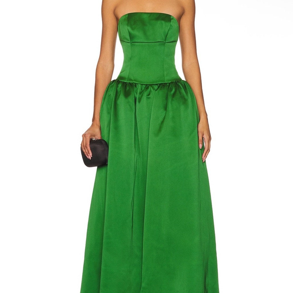 Elegant Green Strapless Gown